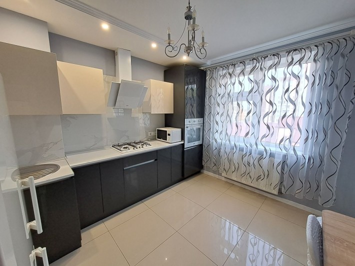 Оренда 1к квартири Тролейбусна 4Б. Без тварин - фото 1