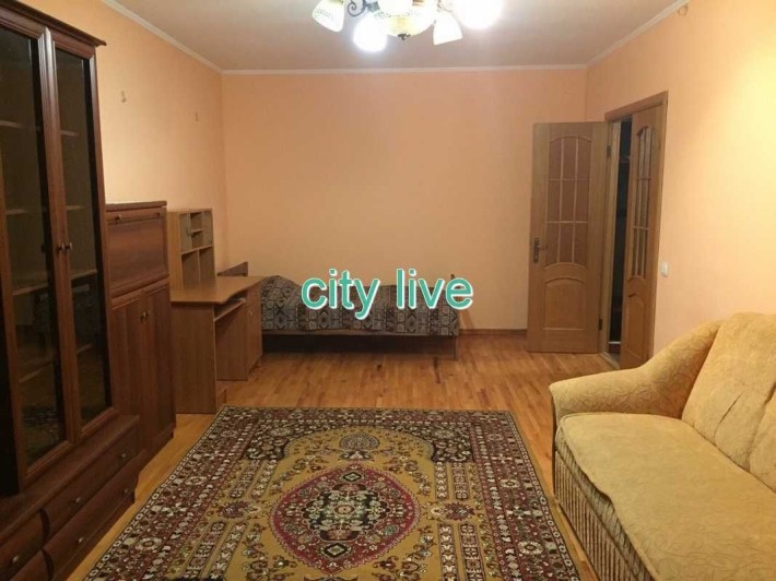 Оренда центр 2-кім квартира Володимира Великого (63) - фото 1