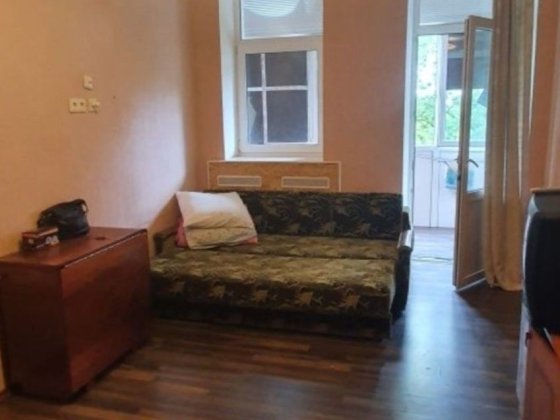 Полтава. 1ком 11школа 6000 и свет + Интернет. Полтава