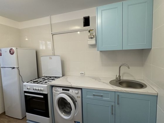 Оренда 3 кім навпроти Покровського Собору Ровно