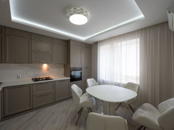 Сучасна квартира  з автономним опаленням та теплою підлогою. Центр. Рівне