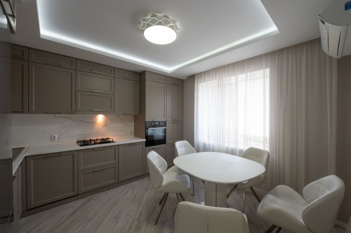 Сучасна квартира  з автономним опаленням та теплою підлогою. Центр. - фото 1