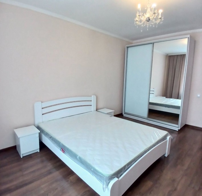 Здається 2х кімнатна квартира ЖК Різдвяний - фото 1