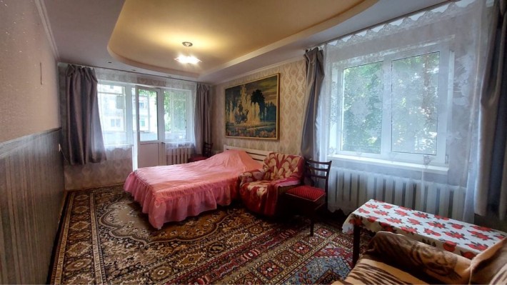 Оренда 2к кв на вул. Серпнева - фото 1