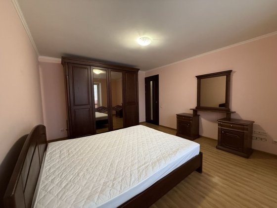 Здам 3-х кімнатну квартриру вул.Соборна ,р-н Луцького кільця Ровно