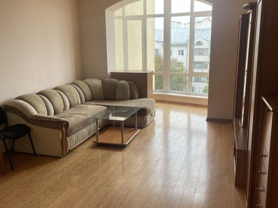 Оренда квартири в новобудові навпроти входу в парк Шевченка Івано-Франківськ