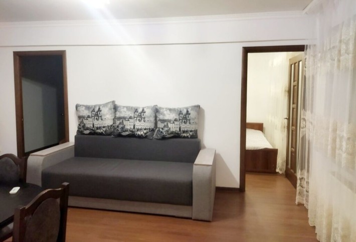 Здається в оренду 2-км квартира і кухня студія по вул. Любомира Гузара - фото 1