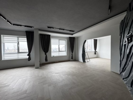 ‼️Оренда простороі 3-км кв, центр, вид на Ратушу. Івано-Франківськ