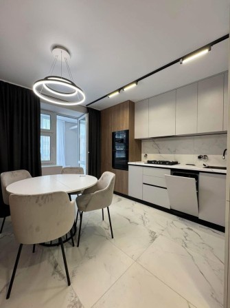 1.5 кімнатна квартиа в оренду єр іо меблі та техніка - фото 1