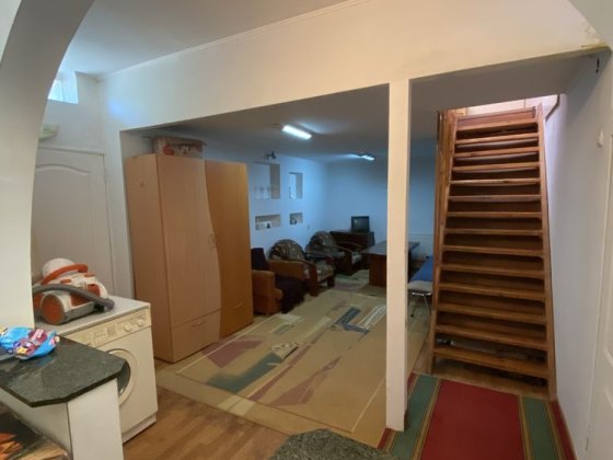 Здам 3-квартиру Центр Можна зняти на любий термін оренди Ровно