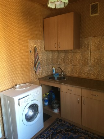 Двух комнатная на 95-м квартале - фото 1