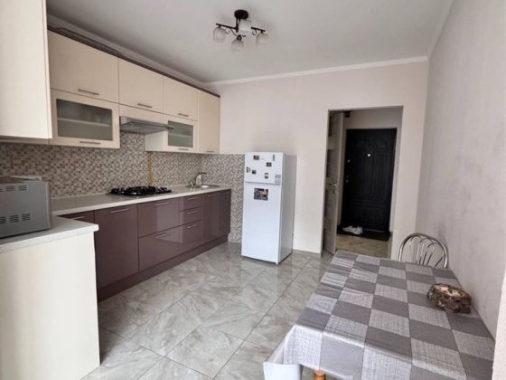 Оренда 1-кімнатної квартири вул.Мельника 10 Ивано-Франковск