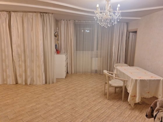 Здається 3-ох кімнатна квартира в центрі з паркінгом! Тернополь