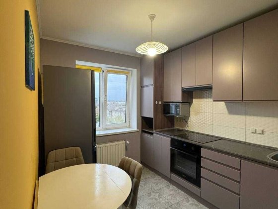 Здається 2-кімнатна квартира (перепланована у 3 кімнати) Ивано-Франковск