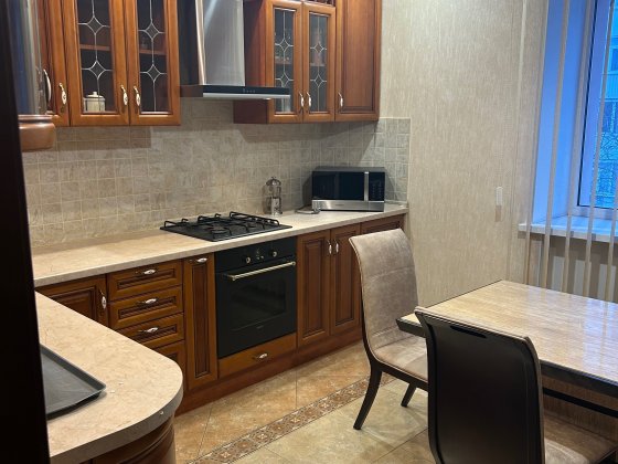 2-х кімнатна квартира, центр Полтава