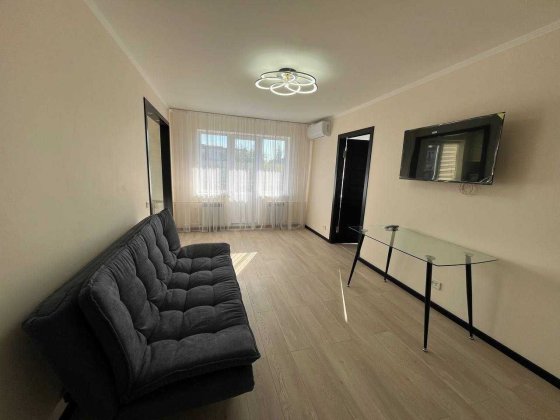 Оренда 2к квартири на пл. Визволення