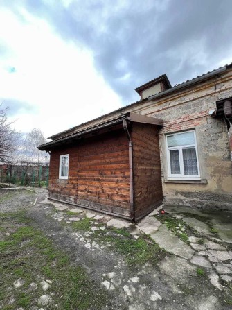 В оренду 2-кімнатна  квартира на землі по вул. 2-га Залізнична - фото 1