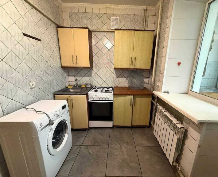 Оренда 1-кімнатної квартири по вул. Івана Сірка (біля Вісти) - фото 1