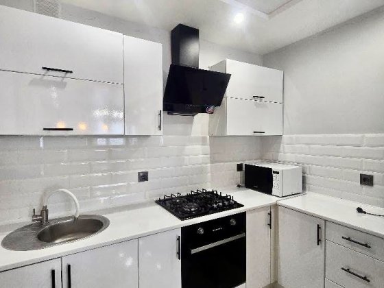 ОРЕНДА 1 кім з кухнею студією, просп. Злуки Тернопіль