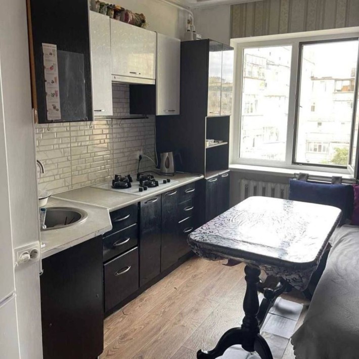 Сади -1 поруч з зупинкою - фото 1