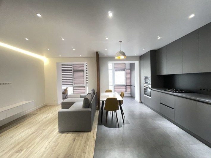 Шикарна квартира в Центрі - фото 1