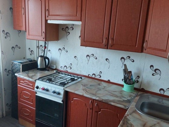 Здам 2 кімнатну квартиру на Сірко 15 . 2 поверх 4 дивани Суми