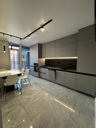 Оренда 1 км квартири в сучасному ЖК - фото 1