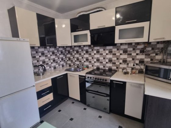 Оренда 1 км квартира по вулиці Мулика Ивано-Франковск