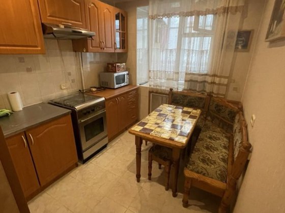 Здам 2-х кімнатну квартиру в центрі Рівне