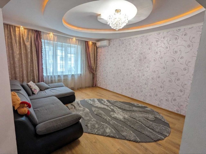 Оренда 3х кімн квартира Автовокзал, вул. Захисників Маріуполя - фото 1