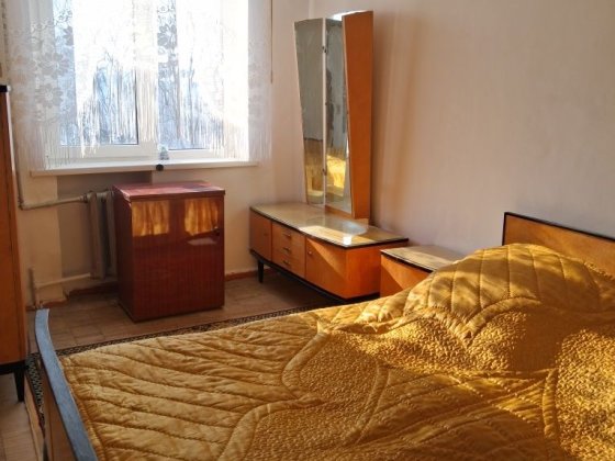 Здається трьохкімнатна квартира Черновцы