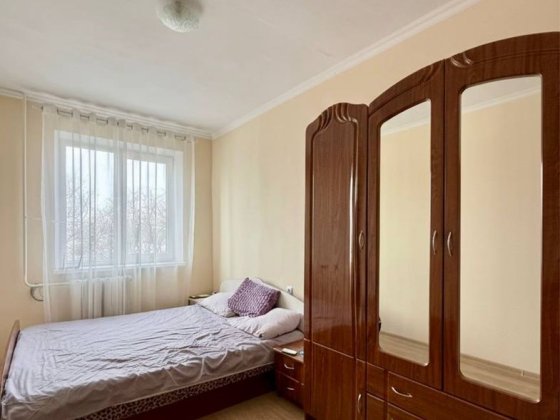 Здам 2х кімнатну, ГЕРОЇВ МАЙДАНУ (ПАРК ЖОВТНЕВИЙ), є МЕБЛІ та техніка! Черновцы