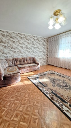 Здається 2 кім.кв на Митниці - фото 1