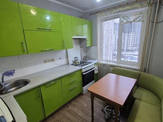 Пропонується в оренду 3-кімн. кв. Митниця. Черкаси