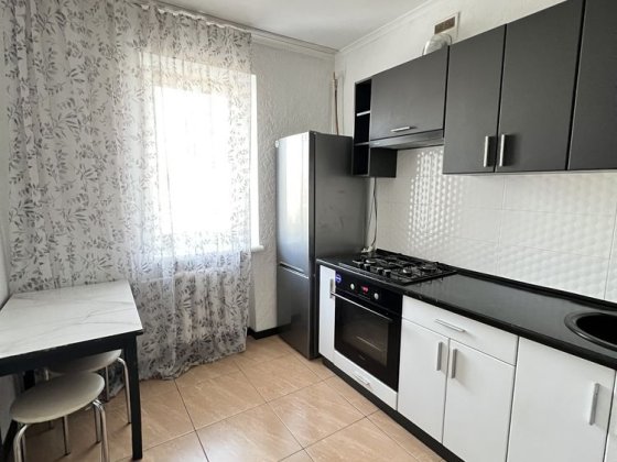 ЗДАМ  1 кім.кв. з  Гарним РЕМОНТОМ  вул. Ю. Іллєнка  9000грн. Черкаси