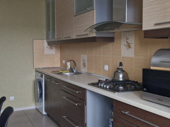 Оренда 2-кімнатної квартири р- н Митниця Черкассы