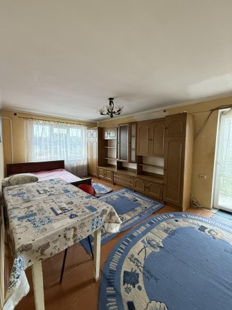 Терміново  здається 2 км квартира р-н Миру, вільна,ключі! - фото 1