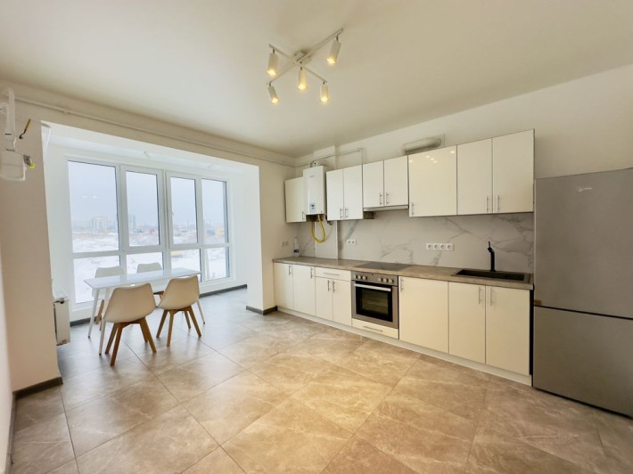 ВІЛЬНА! 2 - кімн. квартира на Щасливому - фото 1