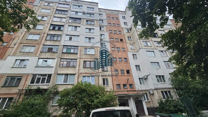 Оренда 3 к.кв. на Огнівці, біля 16-ї школи! - фото 1