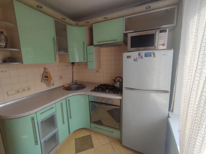 Здам гарну 2 кімнатну квартиру в районі Конкорду! Світло не вимикають! - фото 1