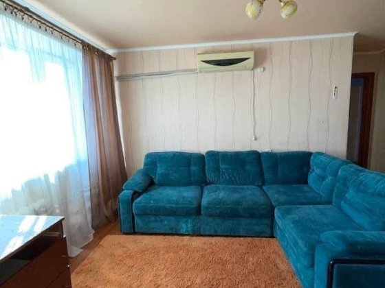 4-к Браилки, Рядом Екватор Полтава