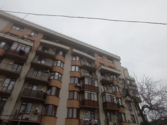 1 кімнатна новобудова вул Новака з газом в центрі світло не вимикають Ужгород