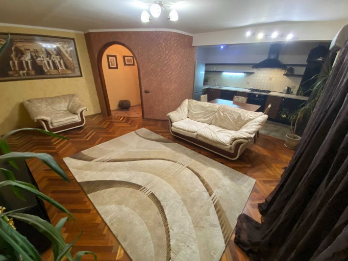 Аренда 3к квартиры в самом центре города - фото 1