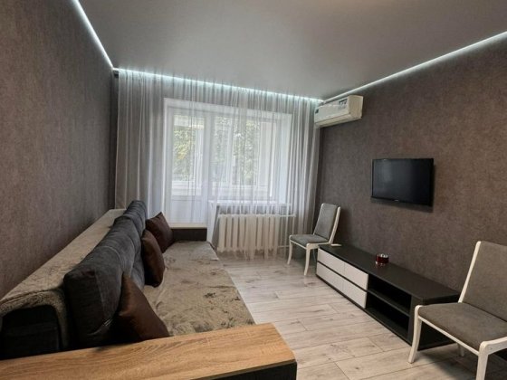 2-К Зыгина, Трц Киев Полтава