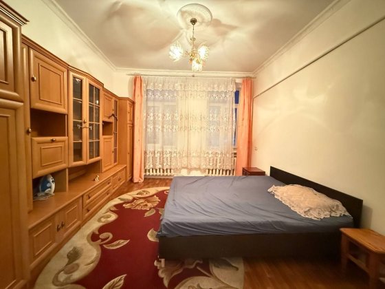 Оренда! Центр! Турецька Площа. 1-кімнатна. Черновцы