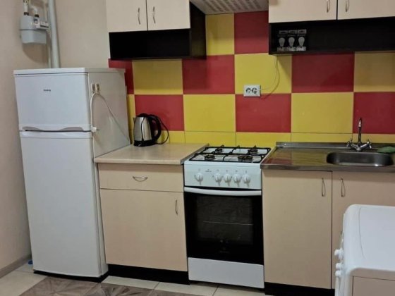 Браїлки парковка у дворі новобудова Полтава