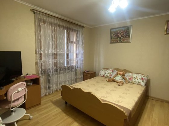 Оренда 3-к кв. в будинку по вул. Жасмінній (р-н Вінниченка) Черновцы