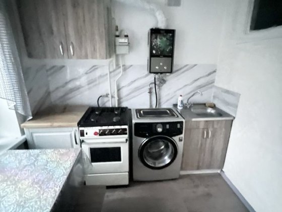 2-к Зыгина, Рядом трц Киев Полтава