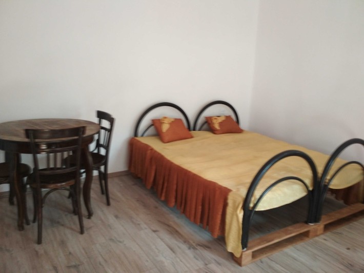 Однокімнатна з парковкою без реєлторських.Для однієї особи - фото 1