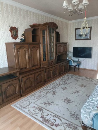 Поділ. Млинзавод. гарна, тепла квартира. Меблі та техніка! - фото 1